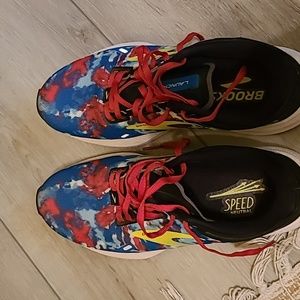 Womens Brooks Launch running shoe